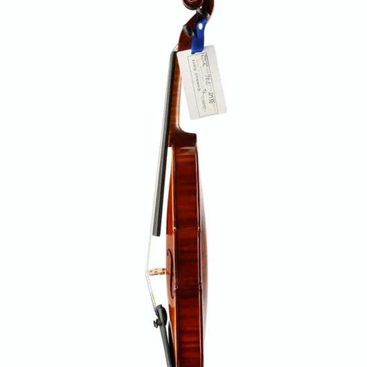 Conrad Götz Signature Menuett 98 Violin